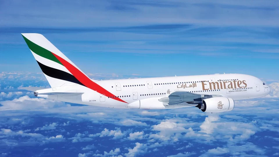  طيران الإمارات يوفر وظائف لحملة الثانوية فأعلى بمجال خدمات المطار بالرياض